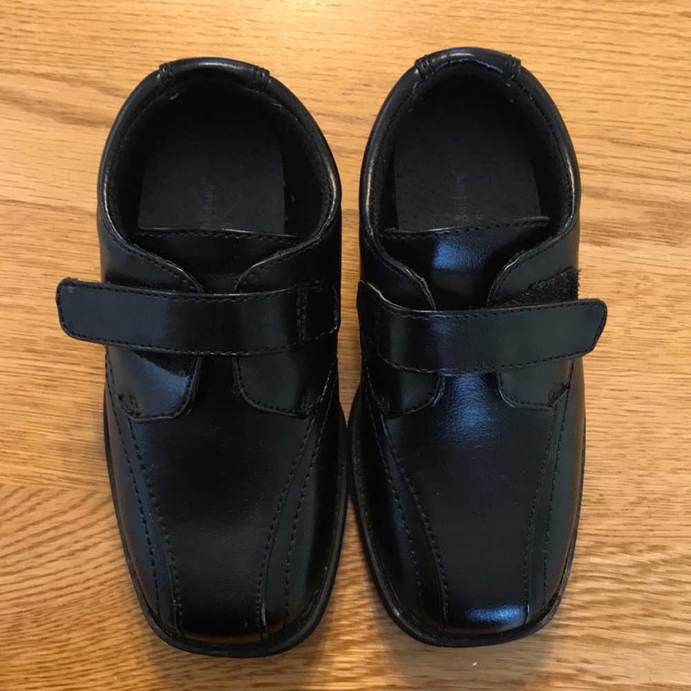 Toddler Jumping Beans Black dress shoes 9